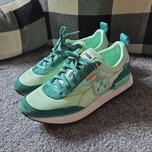 Puma Bulbasaur Pokémon Sneakers Kids Size 7 Women's Size 9 Excellent Condition